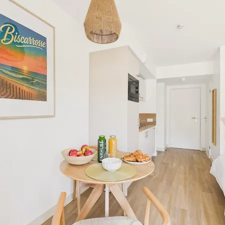 Apartment Le Egg - Pour 2 - Piscine Commune Biscarrosse